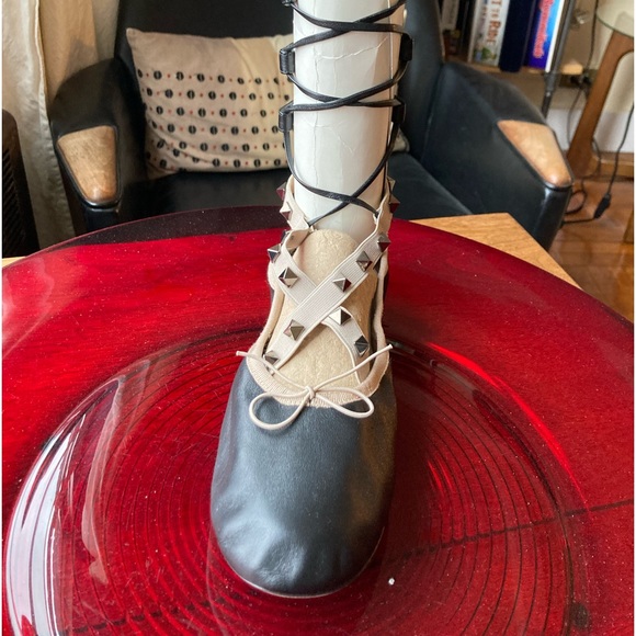 NEW Valentino Rockstud Lace-Up Ballet Flats Size 7/37 - Picture 1 of 4